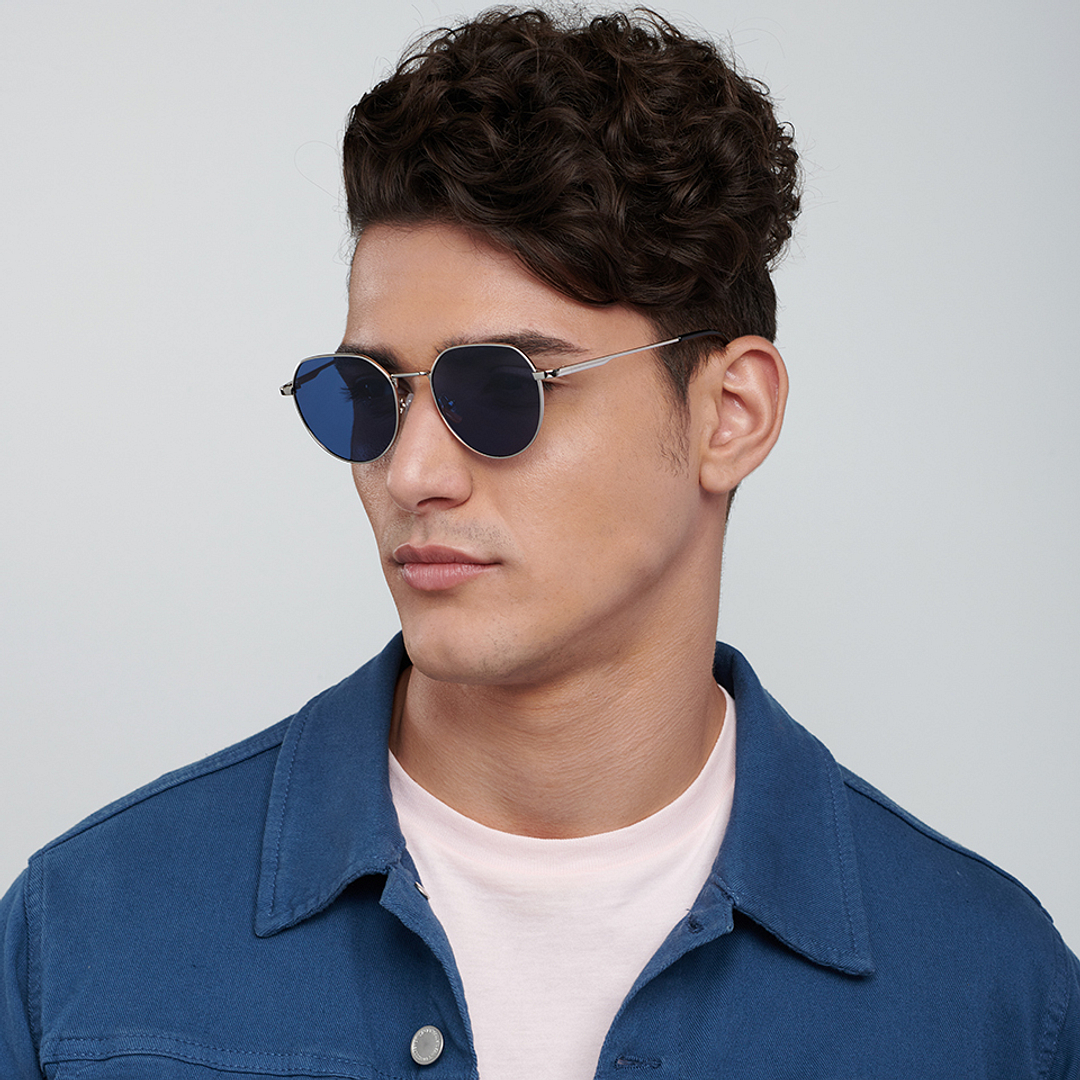 Vincent Chase Polarized Silver Full Rim Geometric right side