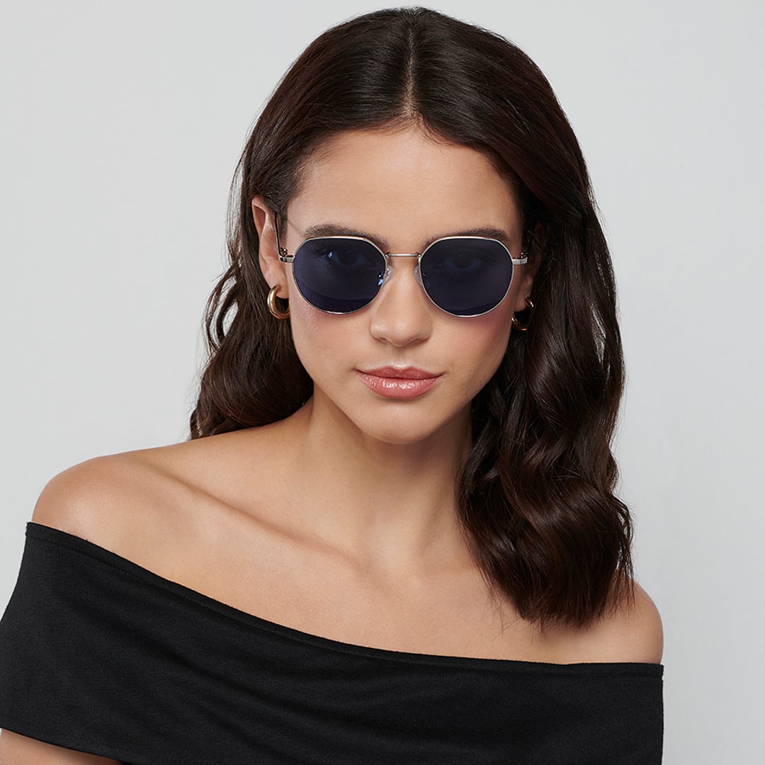 Vincent Chase Polarized Silver Full Rim Geometric right side