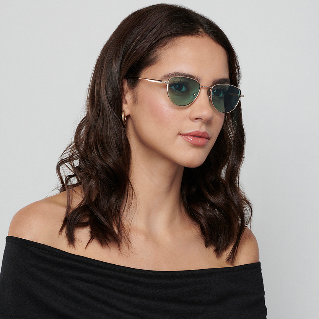 Vincent Chase Online Gold Full Rim Cat Eye right side