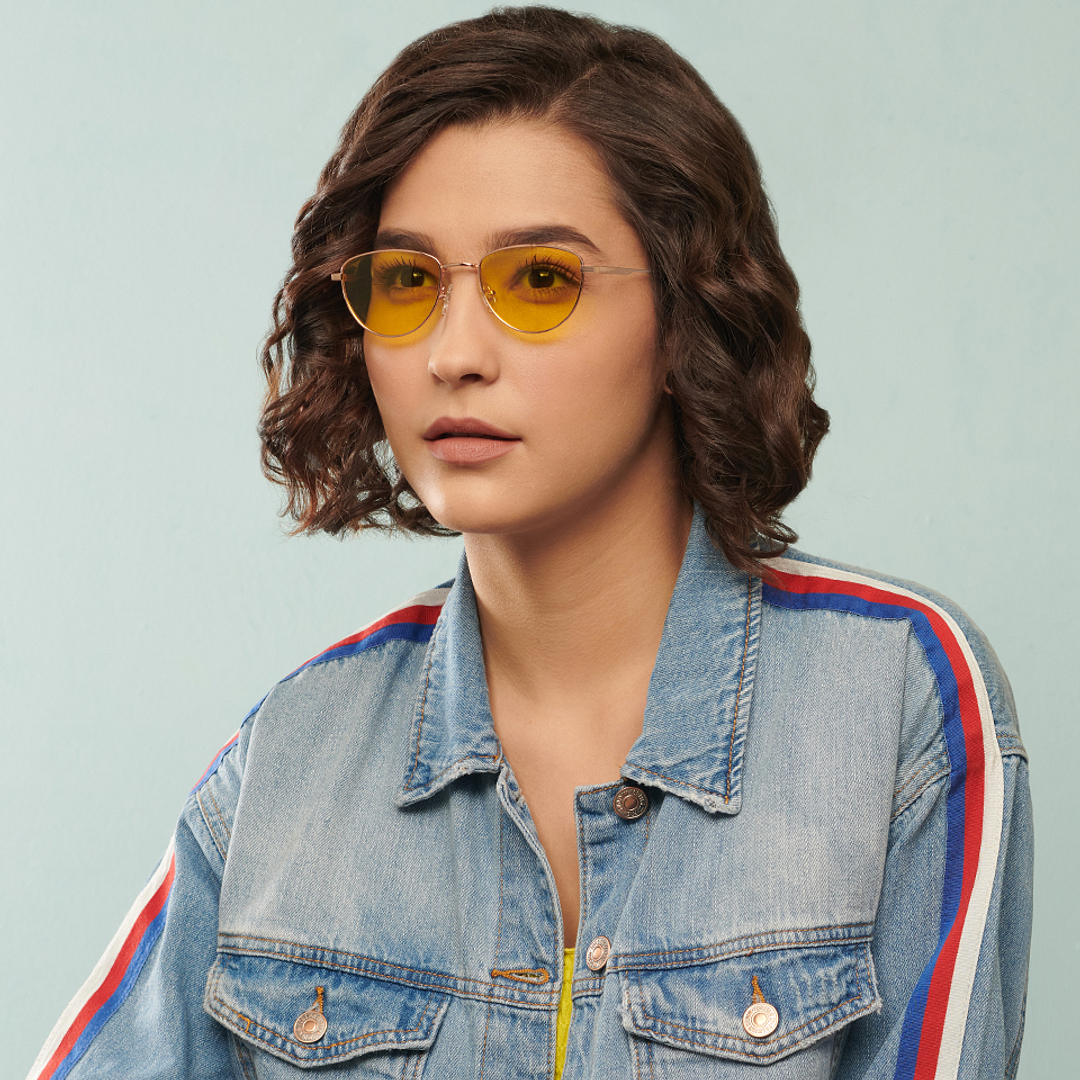 Vincent Chase Online Gold Full Rim Cat Eye right side