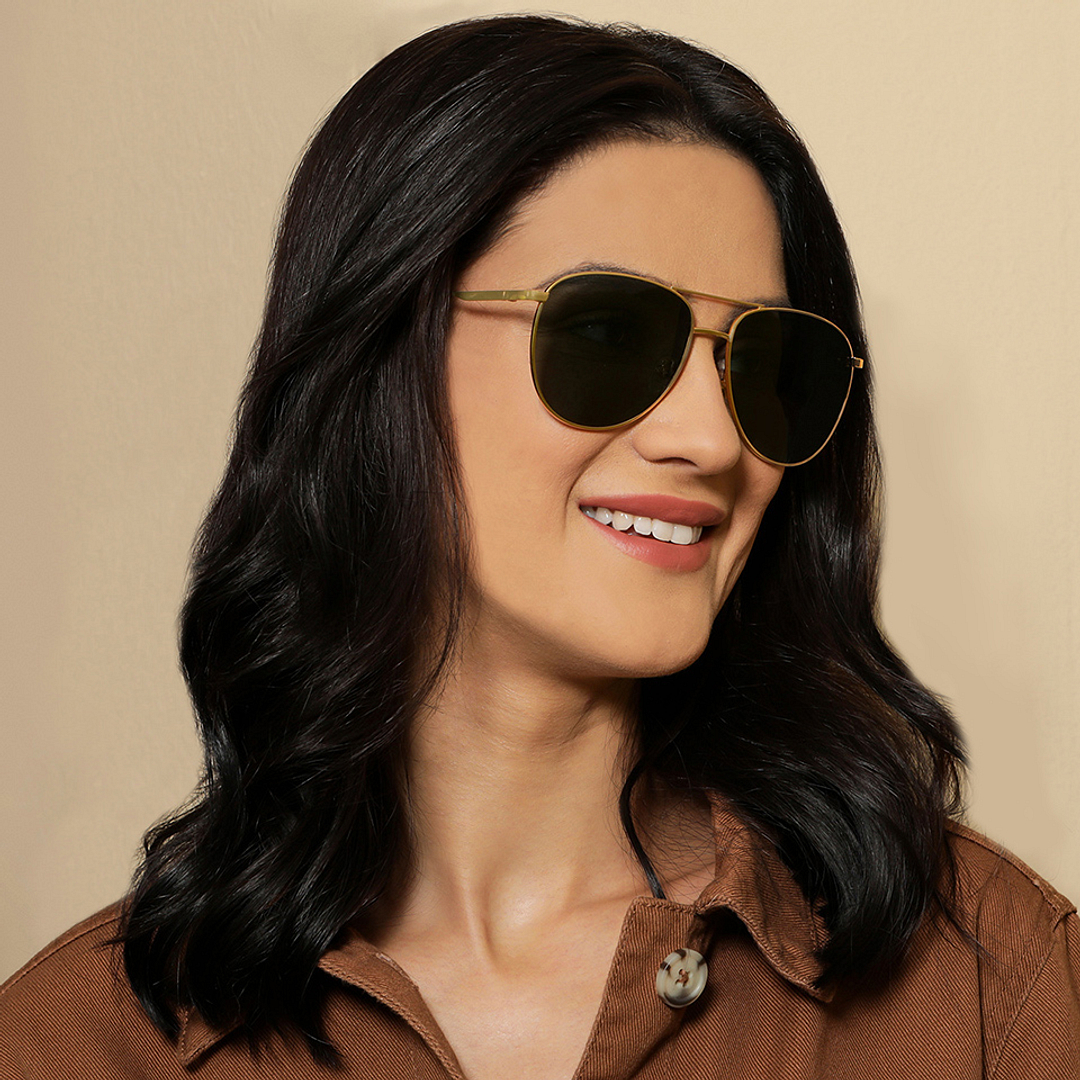 Vincent Chase Online Gold Full Rim Aviator left side