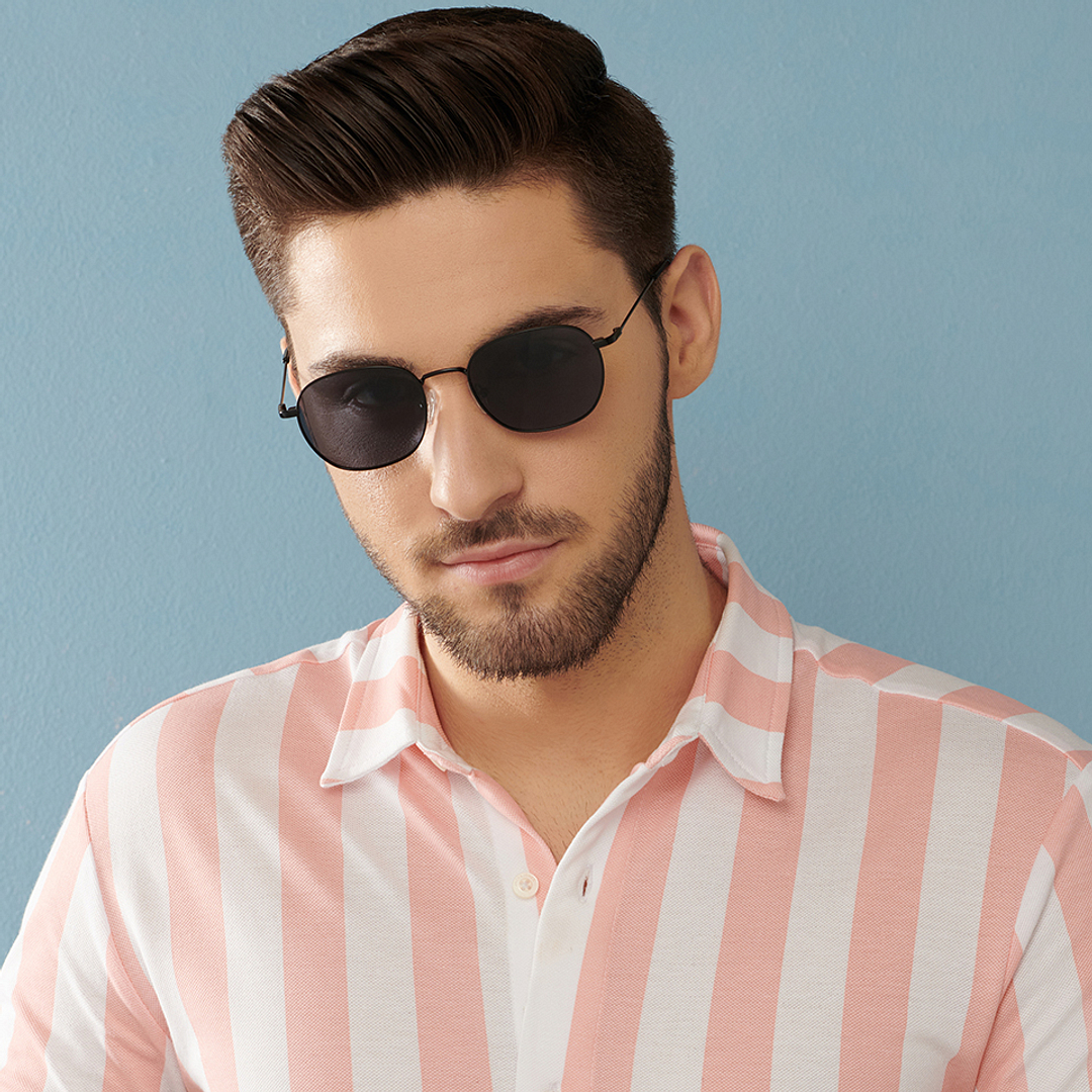 Vincent Chase Polarized Black Full Rim Round right side