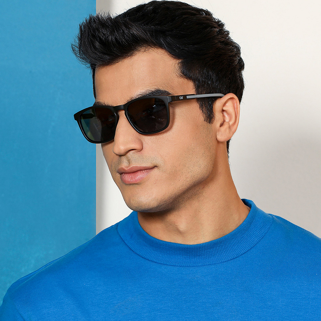 Vincent Chase Polarized Black Full Rim Square right side