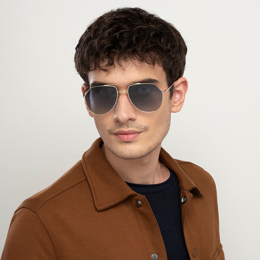 Vincent Chase Polarized Gold Full Rim Aviator right side