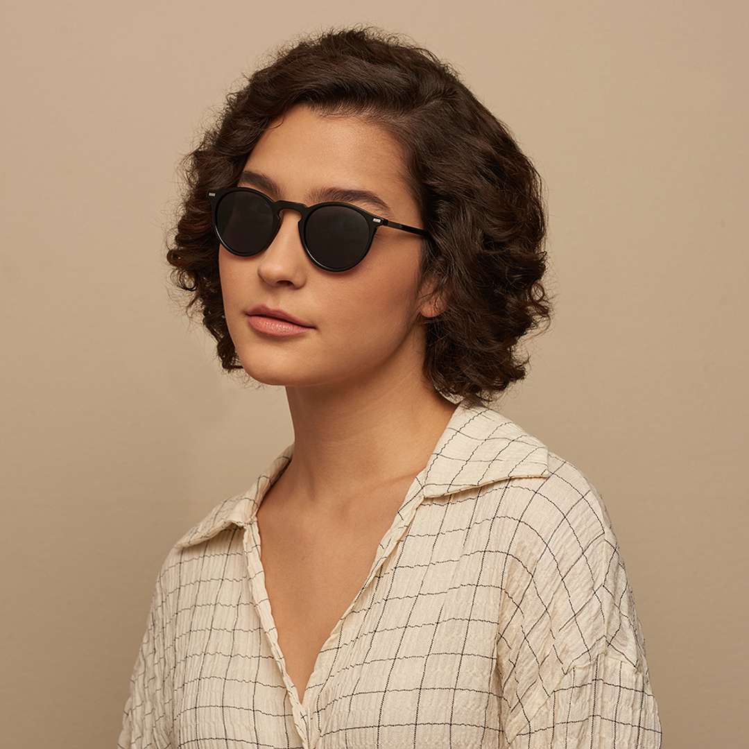 Vincent Chase Online Black Full Rim Round left side