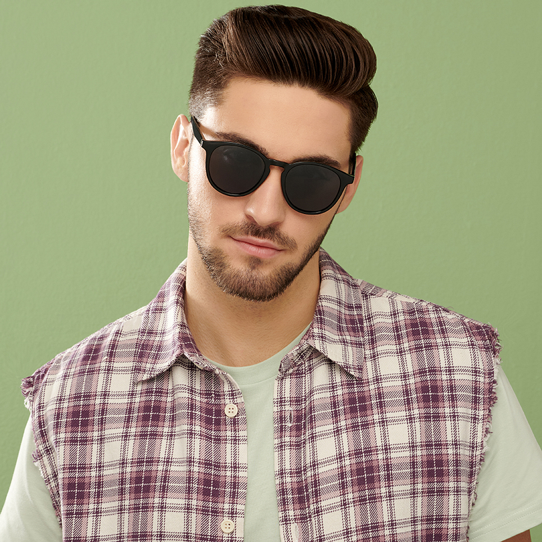 Vincent Chase Polarized Black Full Rim Round right side