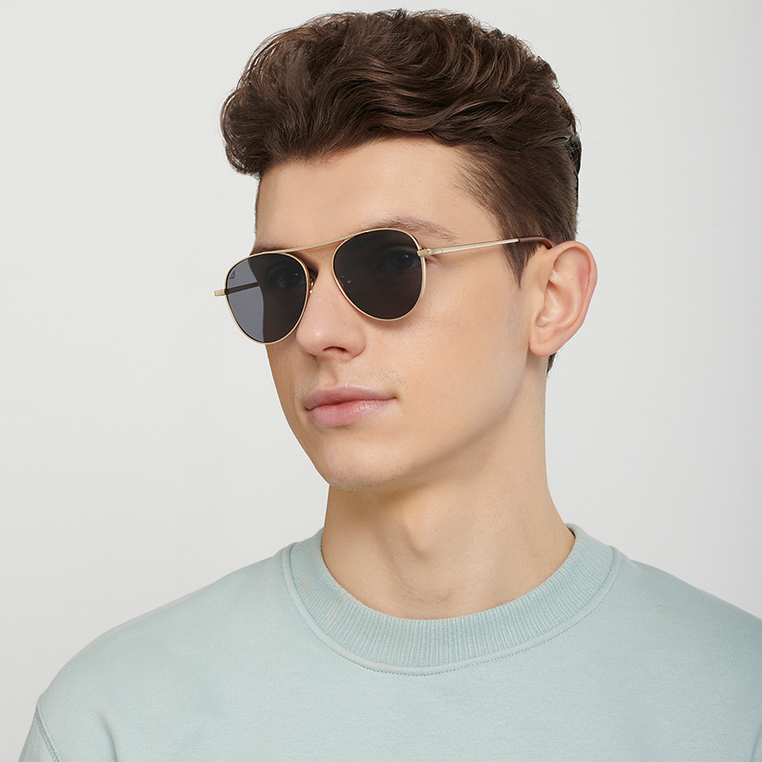 Vincent Chase Online Gold Full Rim Aviator left side