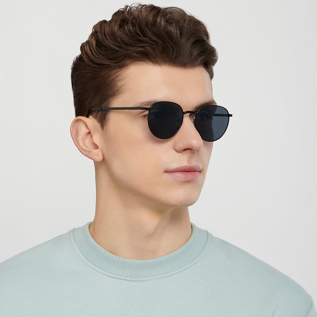 Vincent Chase Polarized Black Full Rim Round right side