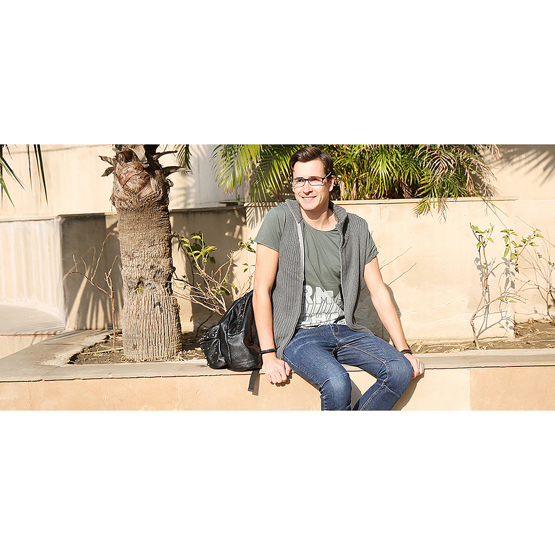 Lenskart Air Online Black Full Rim Rectangle right side