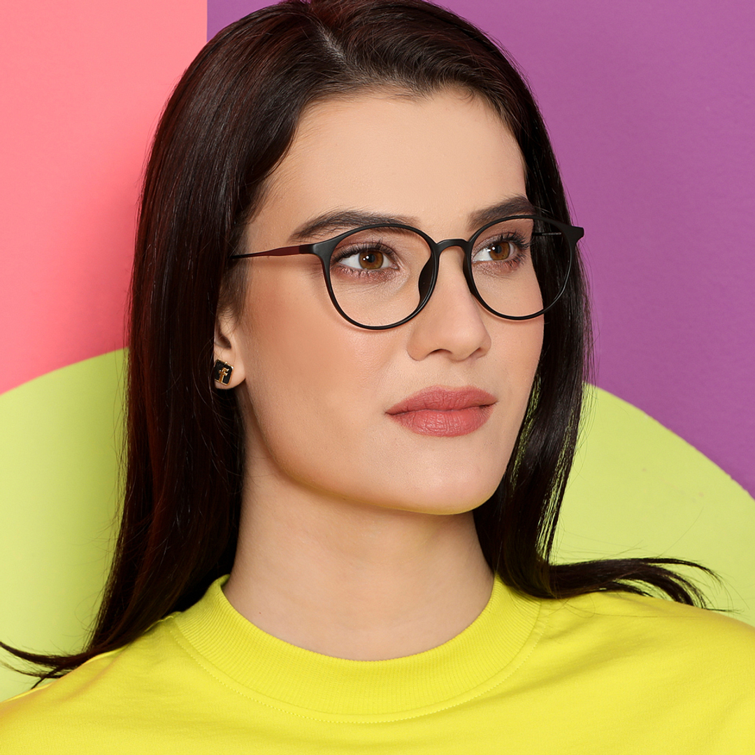 Lenskart Air Online Black Full Rim Round right side