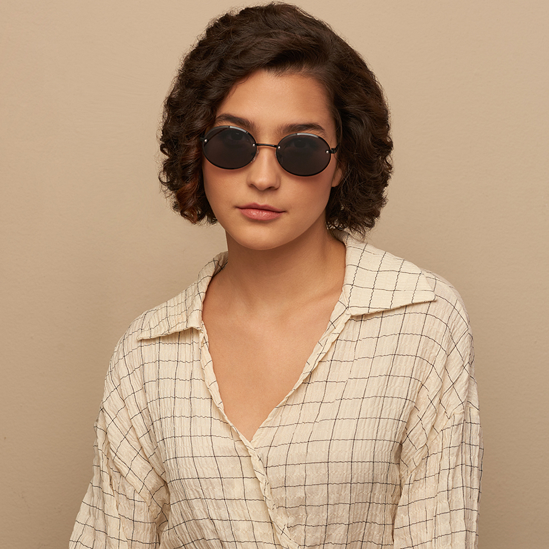 Vincent Chase Online Black Rimless Round right side