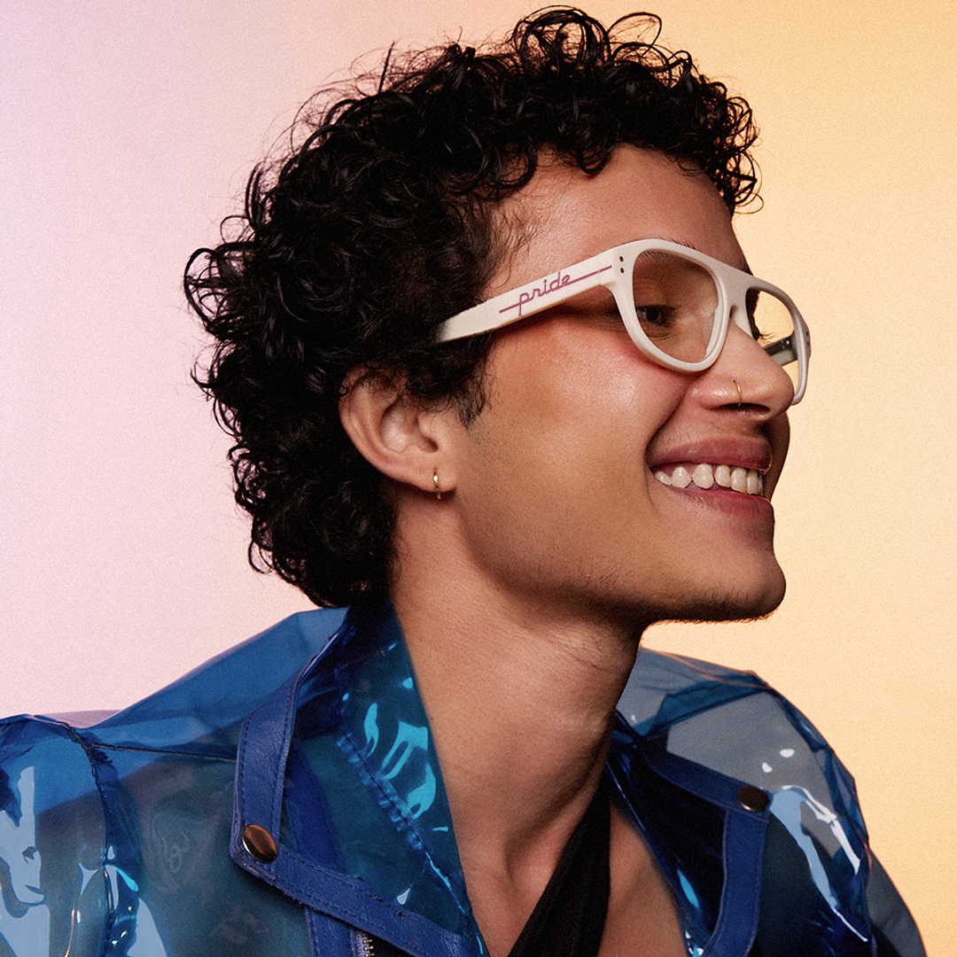 Vincent Chase Online White Full Rim Round right side