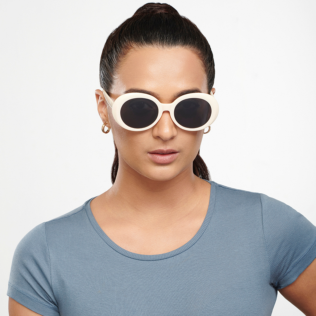 Vincent Chase Online White Full Rim Round right side