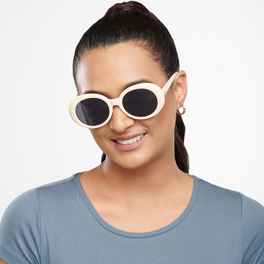 Vincent Chase Online White Full Rim Round left side