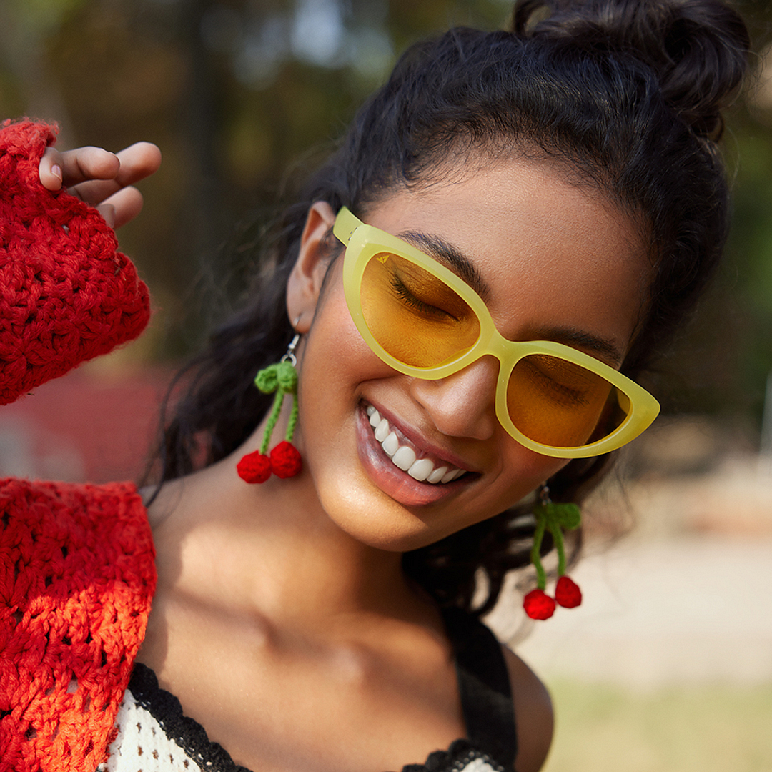 Vincent Chase Online Yellow Full Rim Cat Eye left side