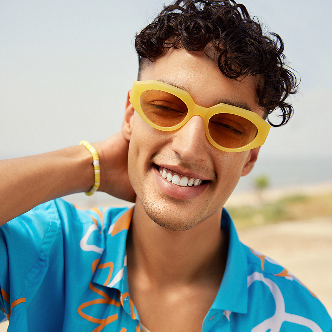 Vincent Chase Online Yellow Full Rim Geometric left side