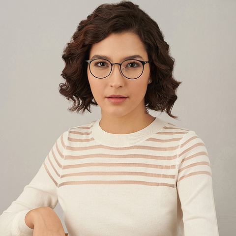 Lenskart Air Online Black Full Rim Round right side