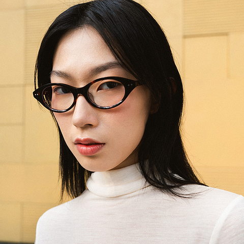 Lenskart Brown Tortoise Full Rim Round left side