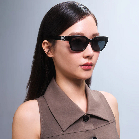 Lenskart Black Full Rim Rectangle left side