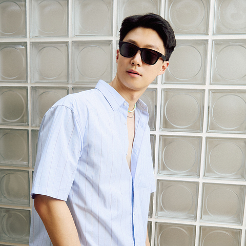 เลนส์การ์ด สีดำ ขอบเต็ม สี่เหลี่ยม left side