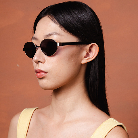 Lenskart Silver Full Rim Round right side