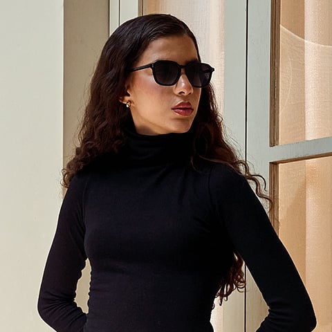جون جاكوبز على الإنترنت أسود حافة كاملة مربع left side