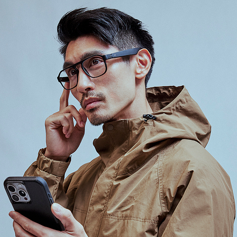 Phonic Black Full Rim Square left side
