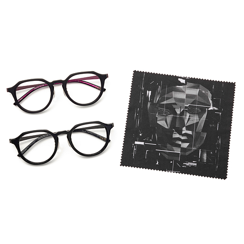 SQUID GAME × OWNDAYS Black Full Rim Boston left side