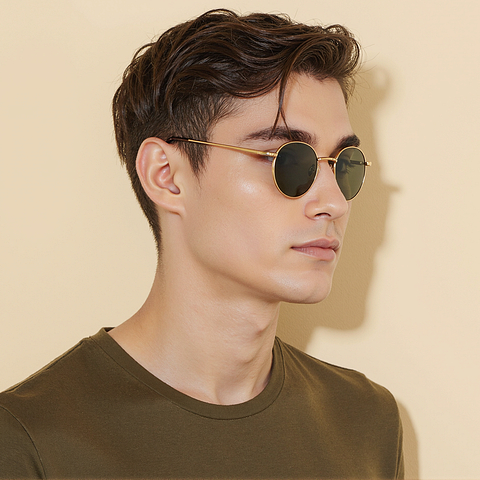 Vincent Chase Polarized Gold Full Rim Round right side