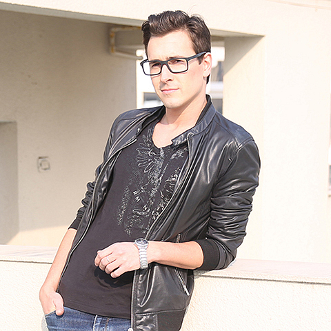 Vincent Chase Online Black Full Rim Rectangle left side