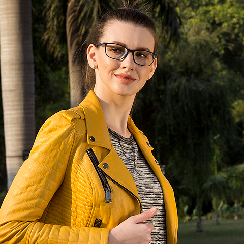 Lenskart Air Online Black Full Rim Rectangle right side