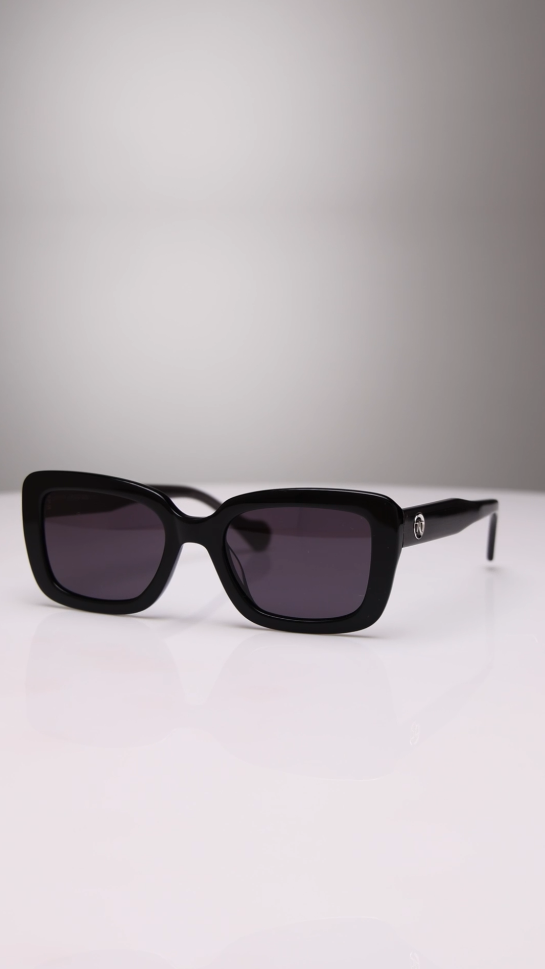 Black Grey Full Rim Rectangle John Jacobs JJ Tints JJ S16886-C1
