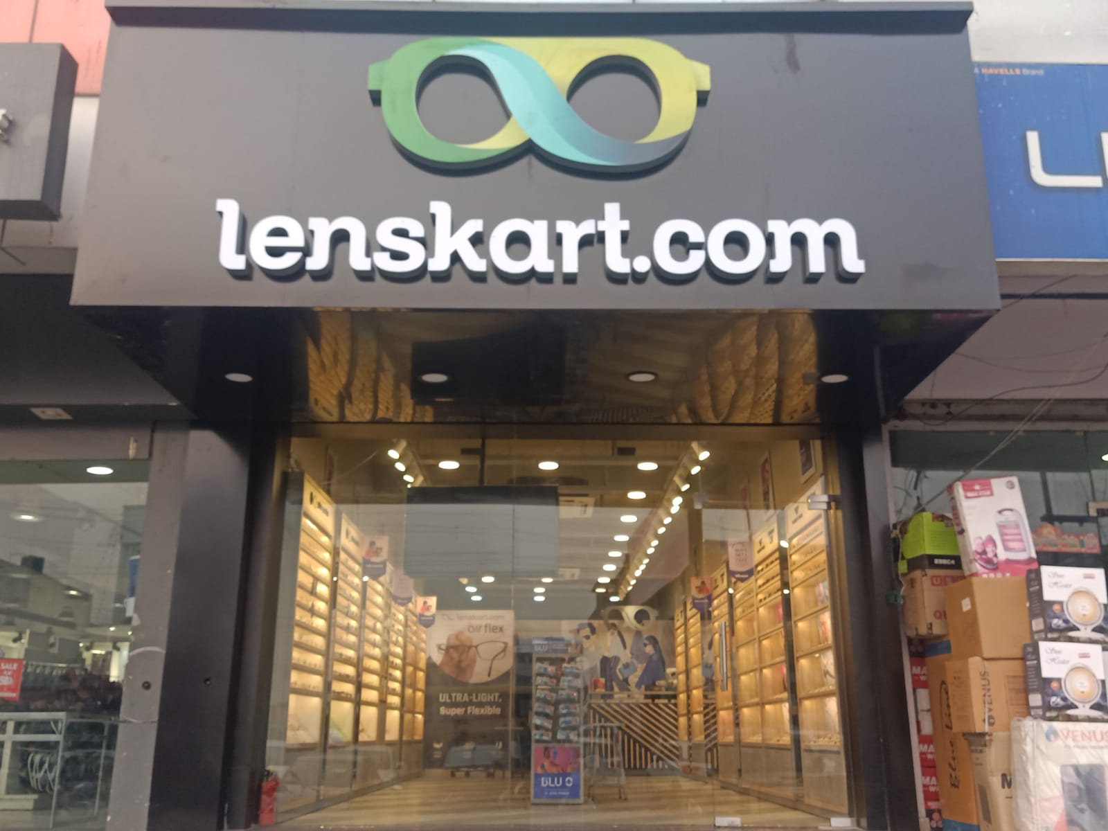 Lenskart uttarpradesh Optician near me