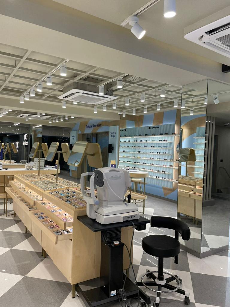Optician Near me Lenskart in Flagship Store Greater Kailash 2