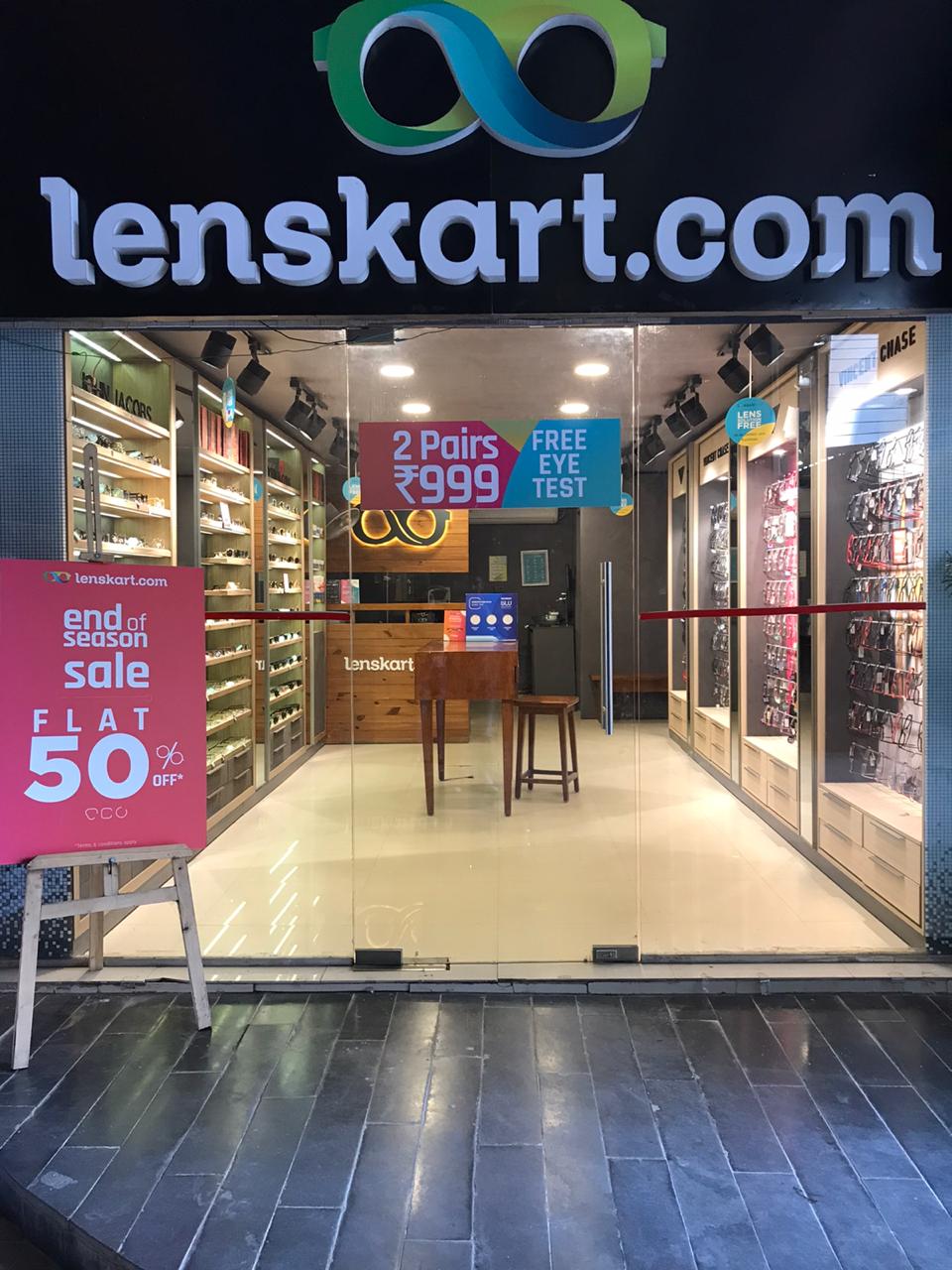 Optician Near me Lenskart in KB City Centre Mall